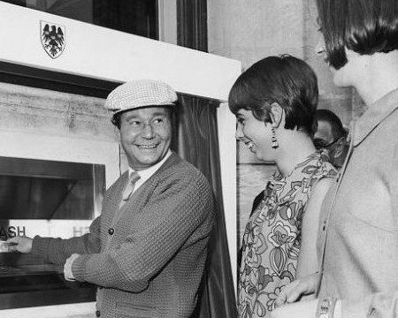 Cash machines & PINs